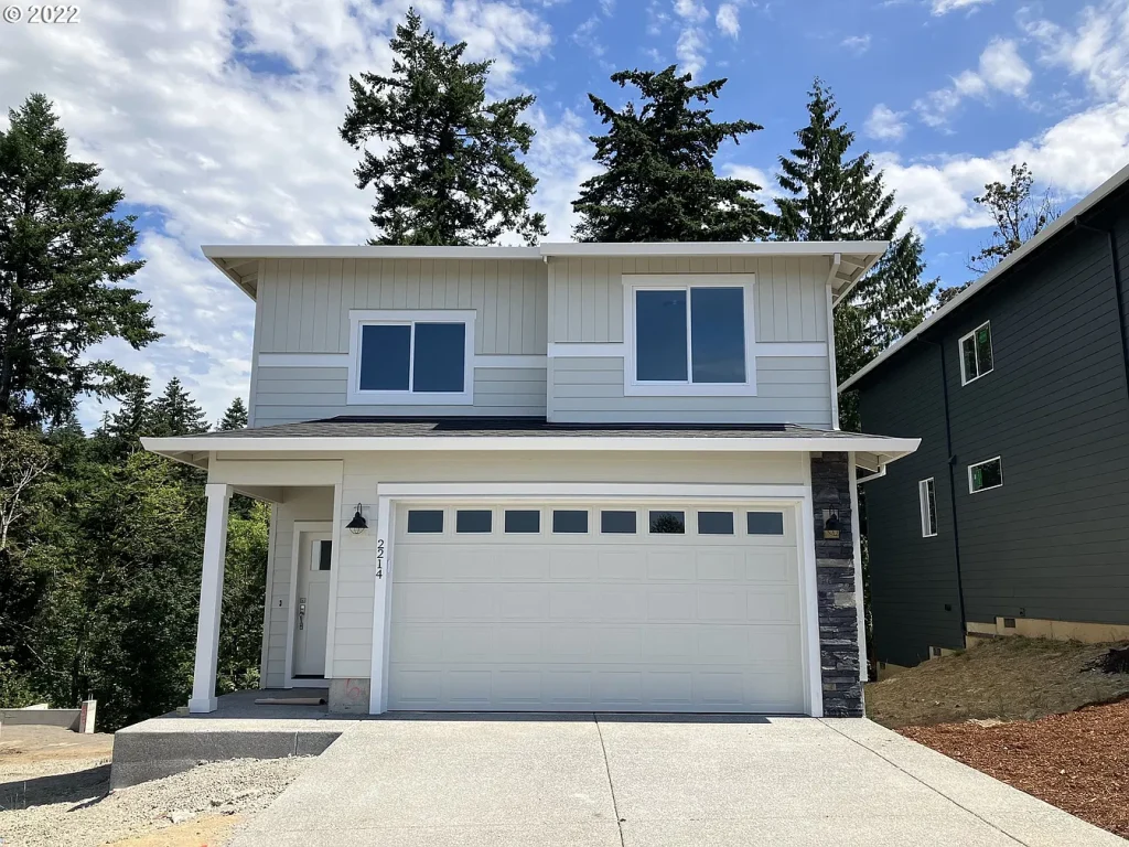 Robbins Terrace home exterior — 2214 SW Wallula front